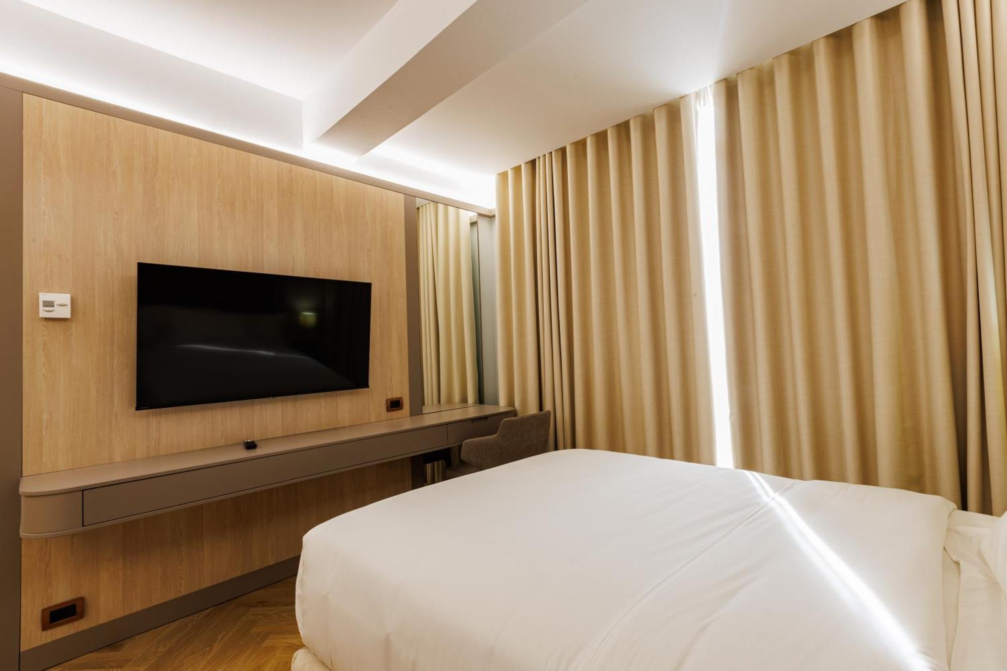 Hotel Fieri Bagian luar foto