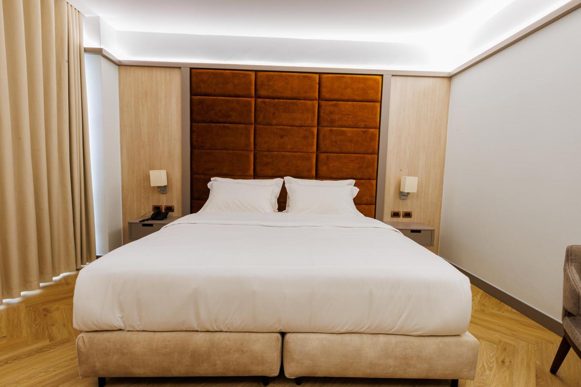 Hotel Fieri Bagian luar foto