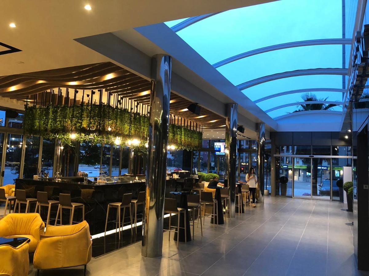 Hotel Fieri Bagian luar foto