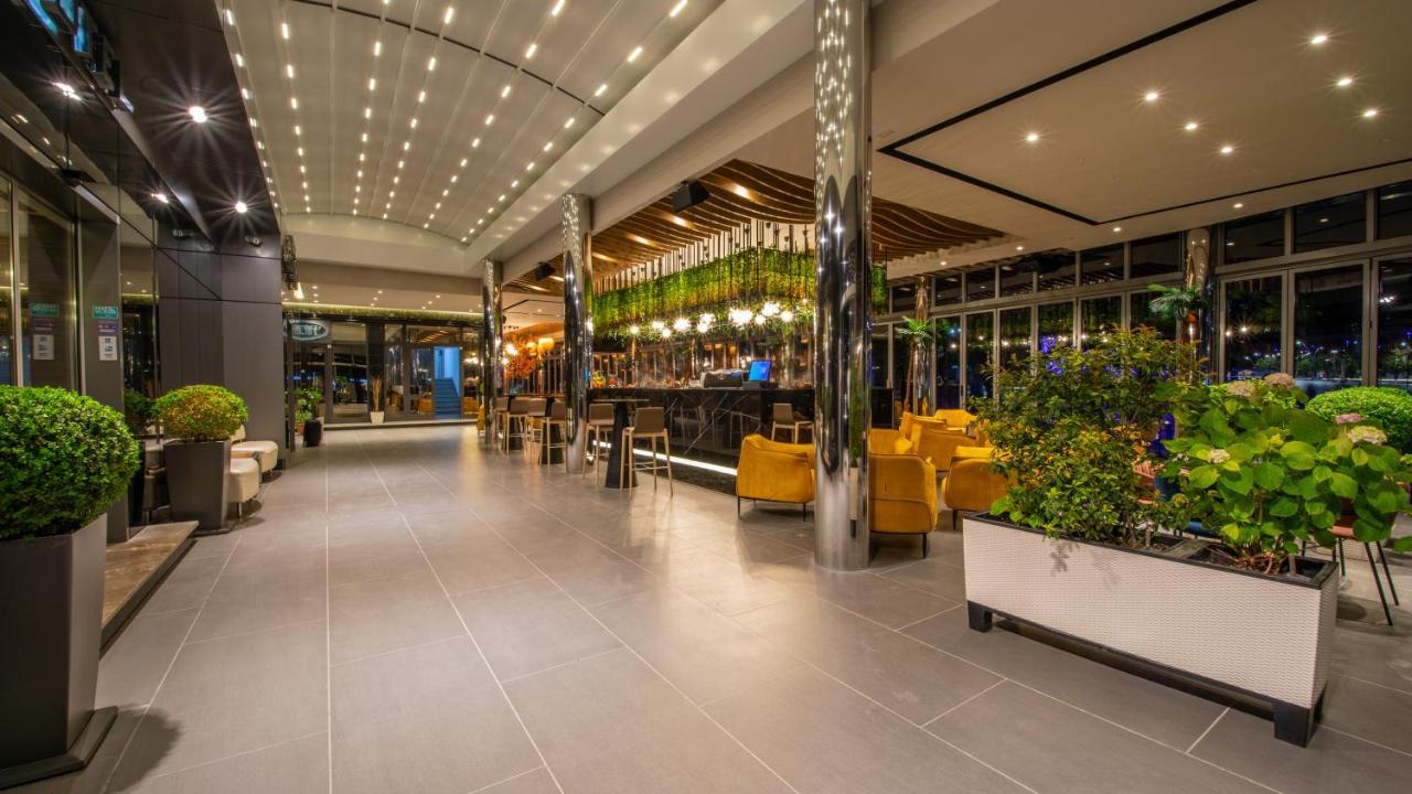Hotel Fieri Bagian luar foto